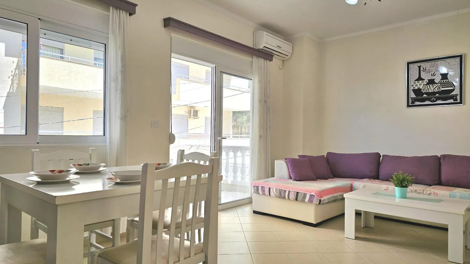Happy Stay Eri Sarandë