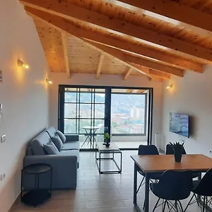 Mbyllur Apartment