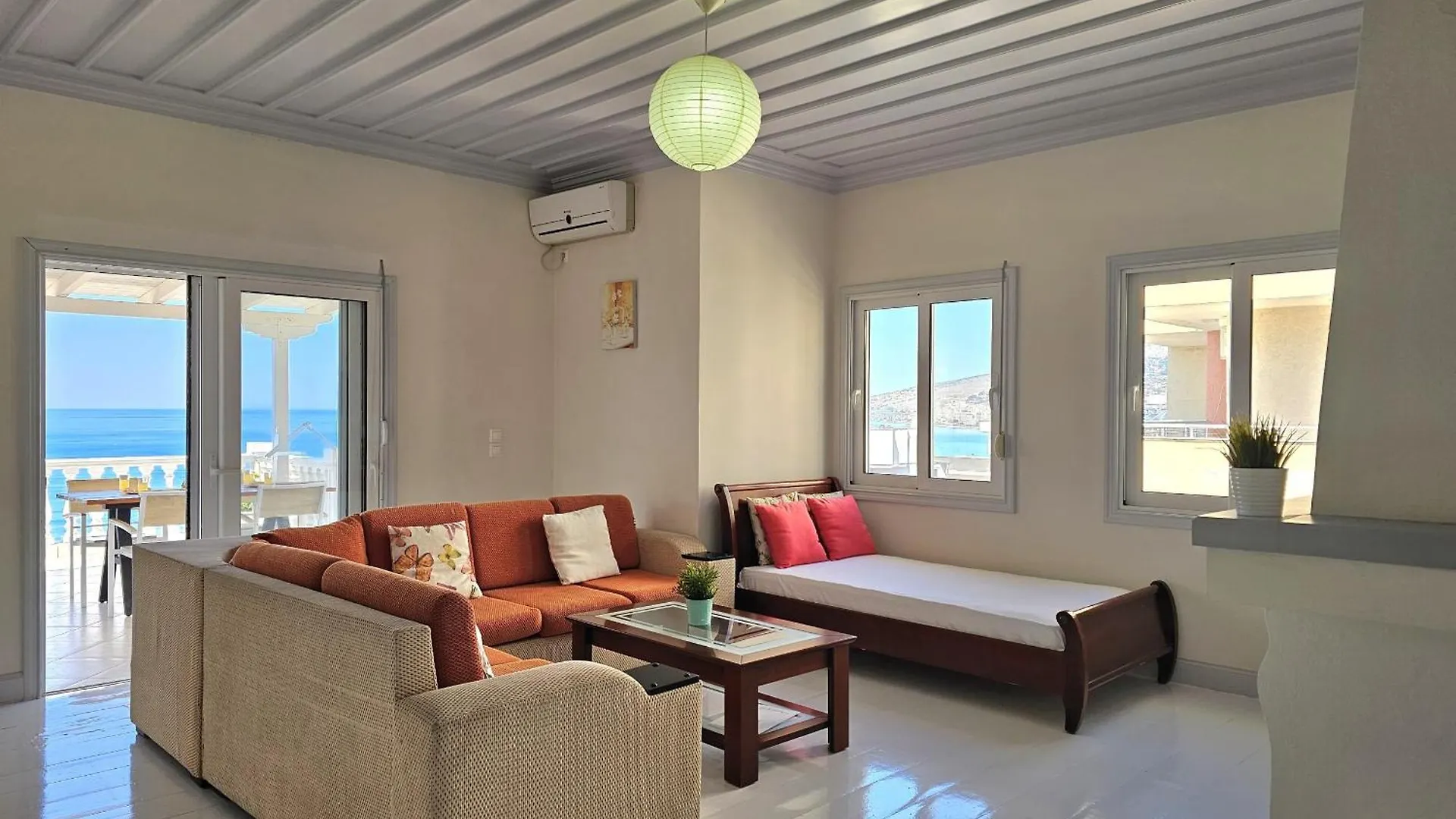Happy Stay Eri Sarandë