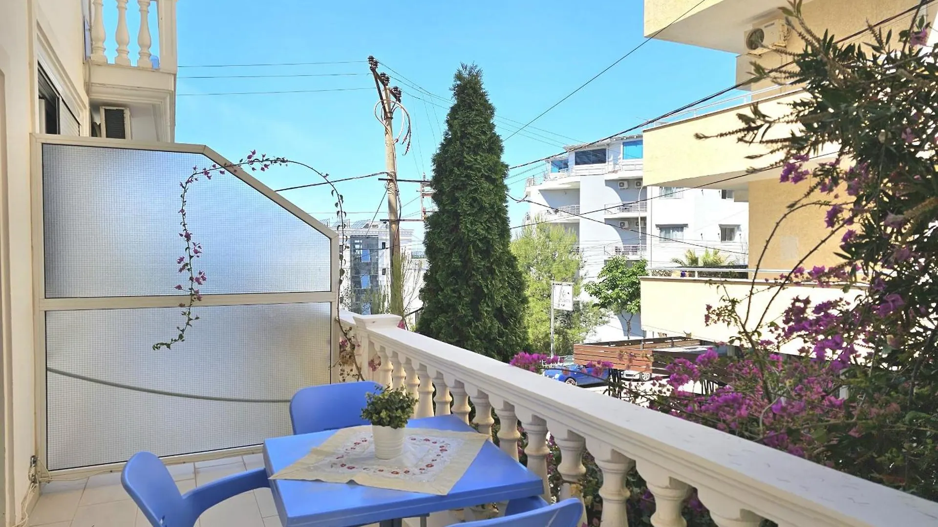 Happy Stay Eri Sarande